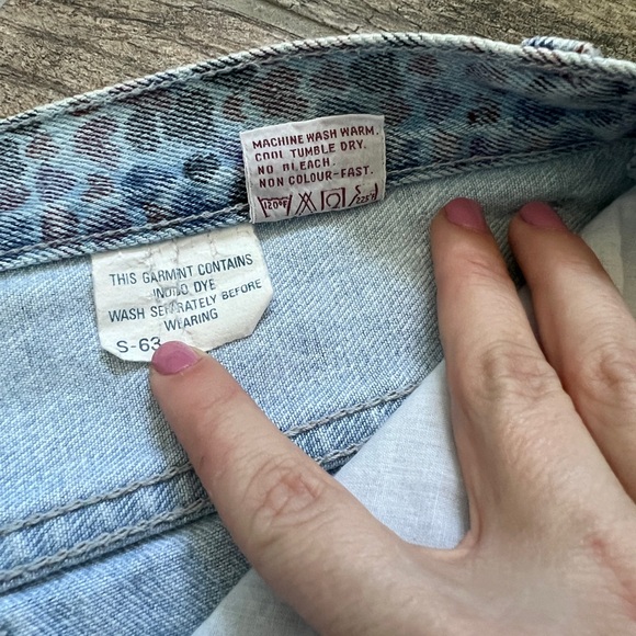 Vintage Sergio Valente Heart Print Shorts, Ruffle Detail Hem, Blue, Size 13/14 - Picture 4 of 9